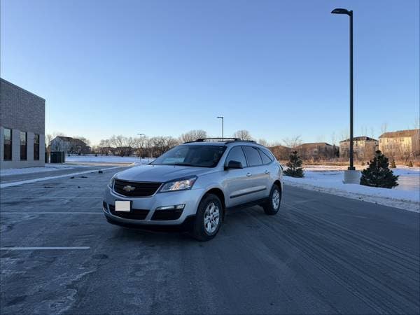 2017 Chevrolet Traverse LS FWD
